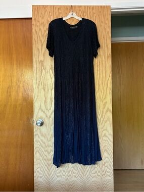 Vintage 80’s Nostalgia Navy Lace V-Neck Maxi Dress